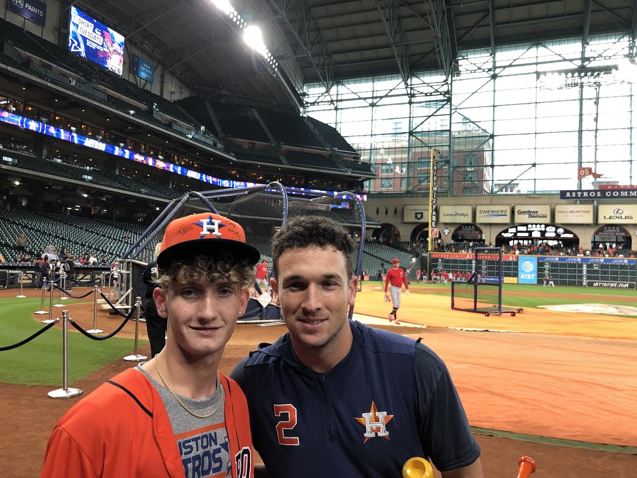 Alex Bregman surprises kid with World Series tickets, makes his dreams come  true